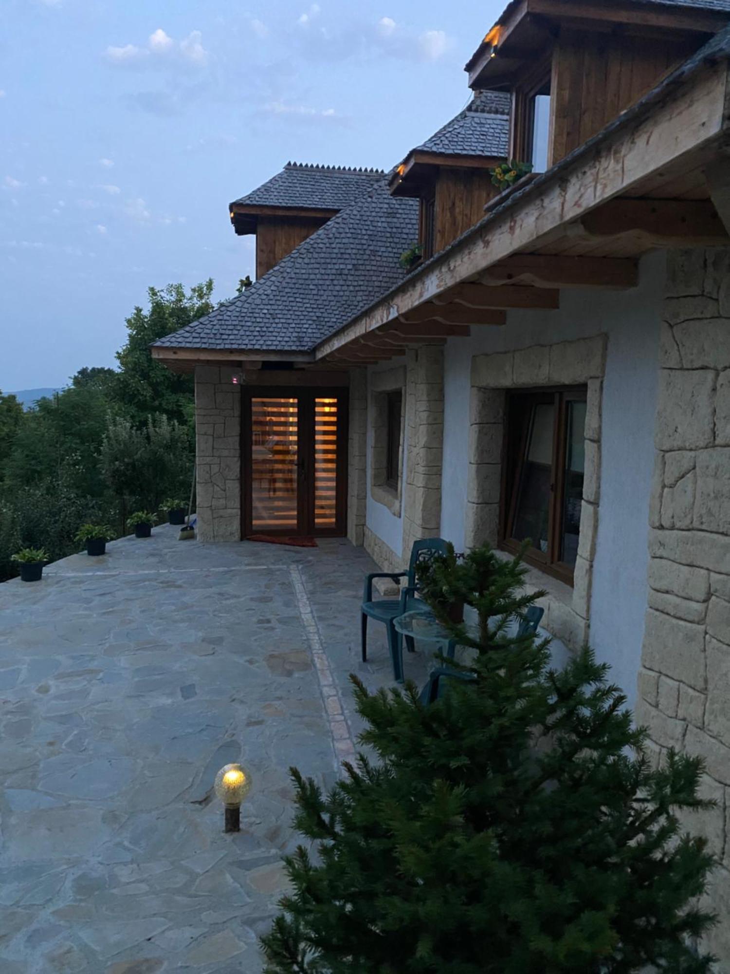 Casa Cu Sindrila Villa Valenii de Munte Luaran gambar