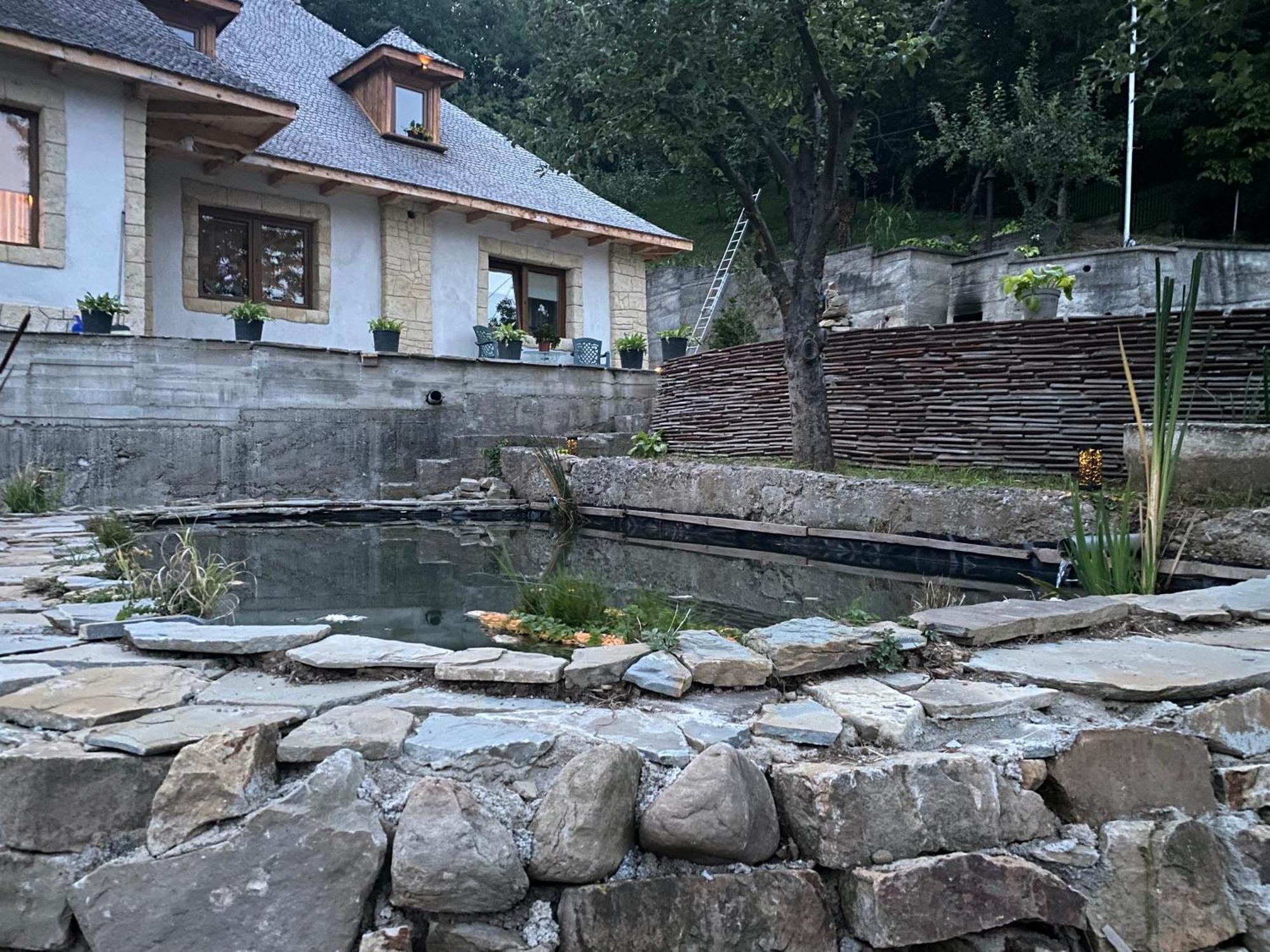 Casa Cu Sindrila Villa Valenii de Munte Luaran gambar