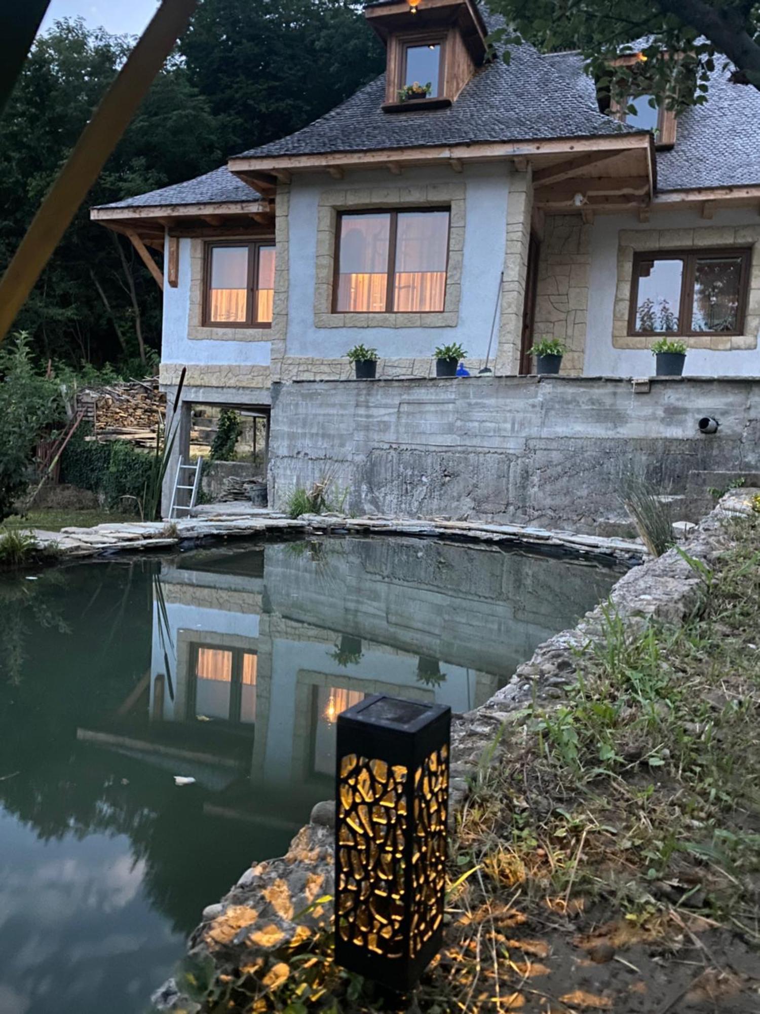 Casa Cu Sindrila Villa Valenii de Munte Luaran gambar